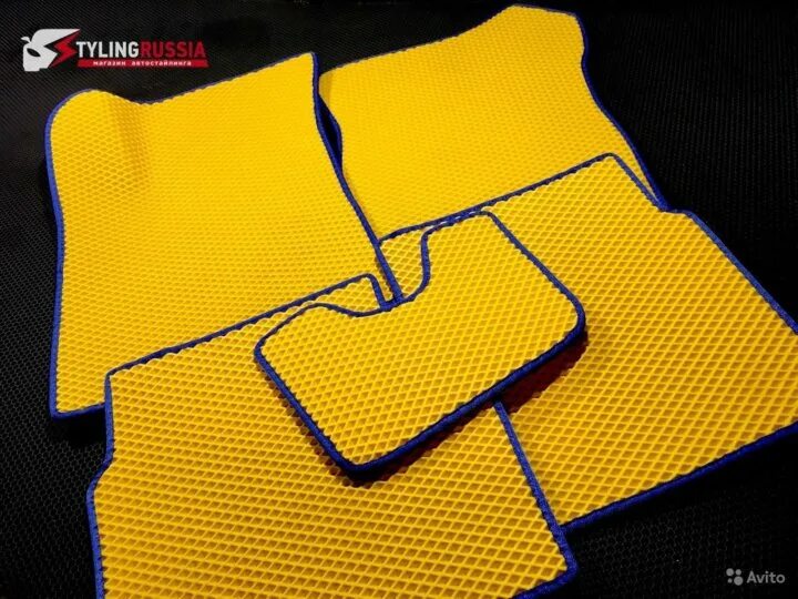 Брянский коврик. Девушка с эва ковриками. Эва брянск. Эва брянск. Эва брянск.