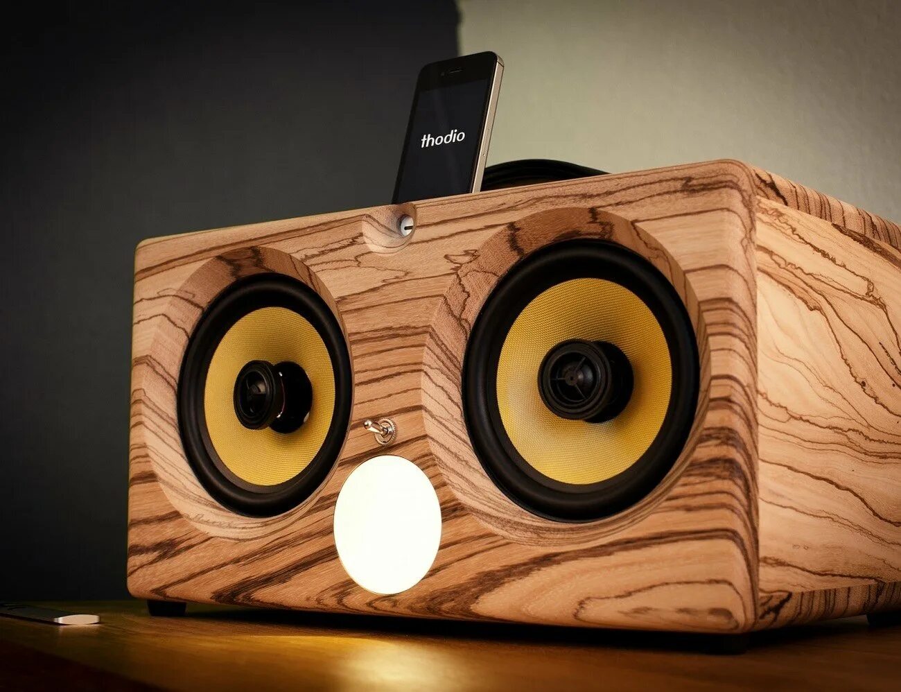 Wooden Speaker колонка. Колонки из дерева. Необычные колонки. Блютуз колонка из дерева.