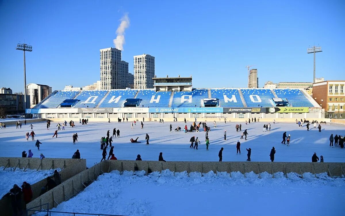 Каток динамо расписание 2024. Стадион Динамо Самара каток. Каток Динамо Ижевск. Каток Динамо Иркутск. Каток Динамо Уфа.