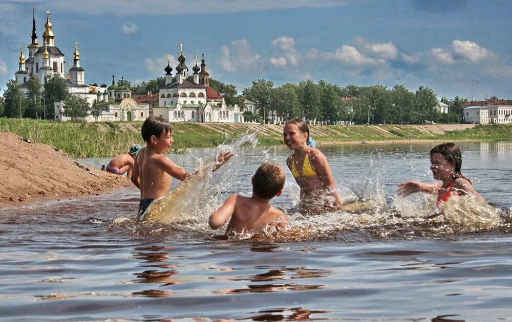 Каникулы в деревне 3. Купание на речке. Купаемся на речке. Летнее купание. Купание в деревенской речке.