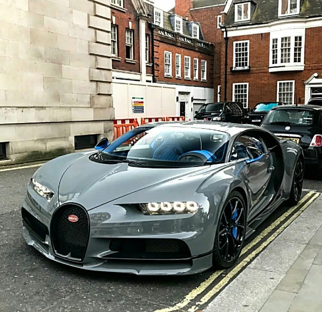 Картинка bugatti. Бугатти ЧИРОН. Бугатти Вейрон. Спорткар Bugatti Veyron. Бугатти Вейрон 2001.