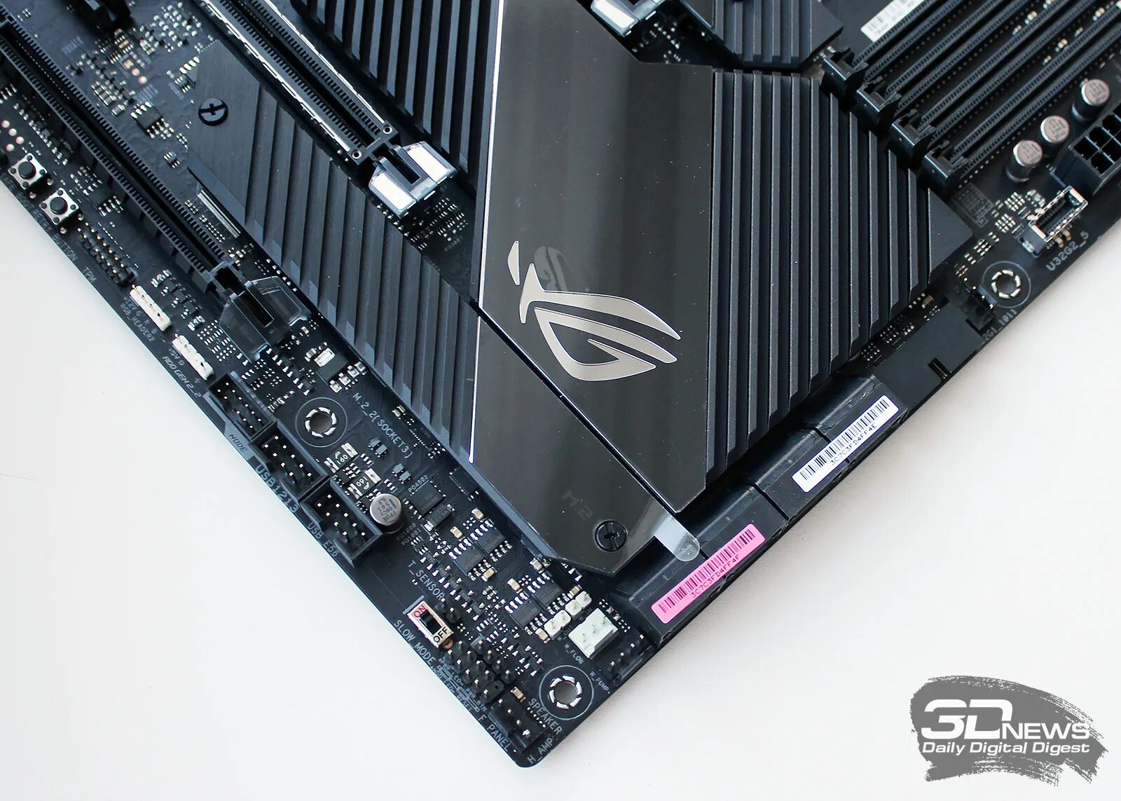 ASUS ROG Crosshair VIII Dark Hero. ROG Crosshair VIII Dark Hero. ASUS ROG Crosshair VIII Dark Hero кулер. ASUS ROG Crosshair VIII DARKHERO на материнской плате загорелась цифра 30. Rog 8 телефон