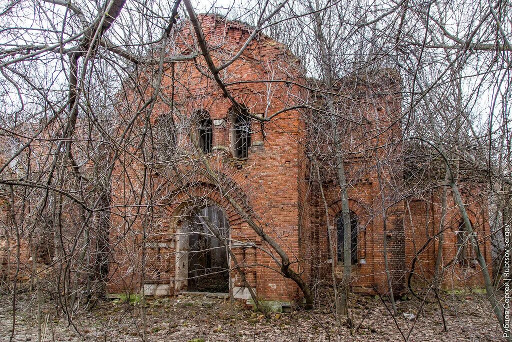 Заброшенный храм в Куркино. Заброшенные церкви Тульской области. Заброшенная Церковь Денисово Тульская. Заброшенные деревни Тульской области. Тульские заброшенные деревни