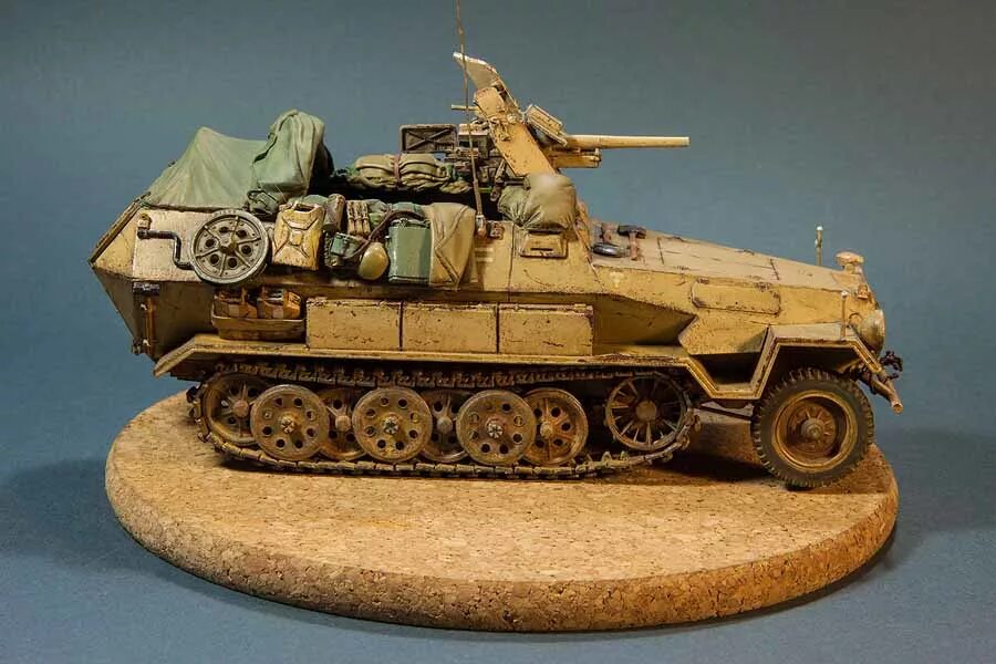 Ханомаг SD.KFZ 251/1 звезда. SD KFZ 251 модель. SD.KFZ.251 1/35. SD KFZ 251 диорама. Сборные модели техники