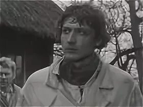Тыну карк актер. Альгис матулёнис с женой. 1971 камень. Камень на камень (1971) афиша. 1971 камень.