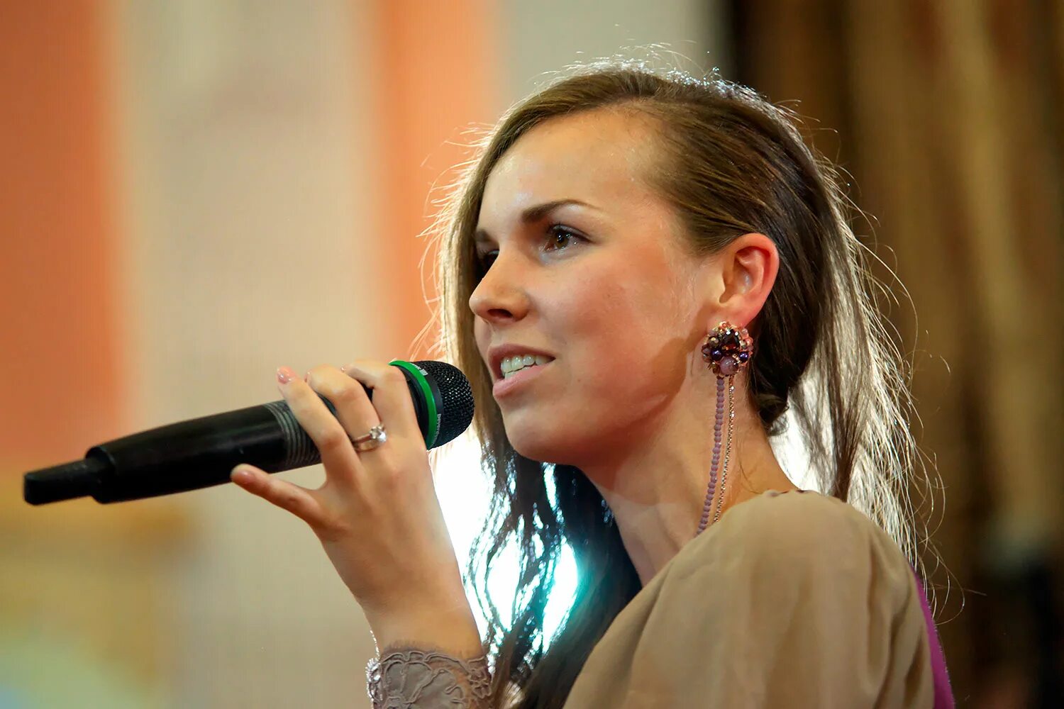 Анжелика агурбаш 2023. Ирина афанасьева беларусь. Елена гришанова фото. Певцы и певицы белоруссии. Жанет певица беларусь.