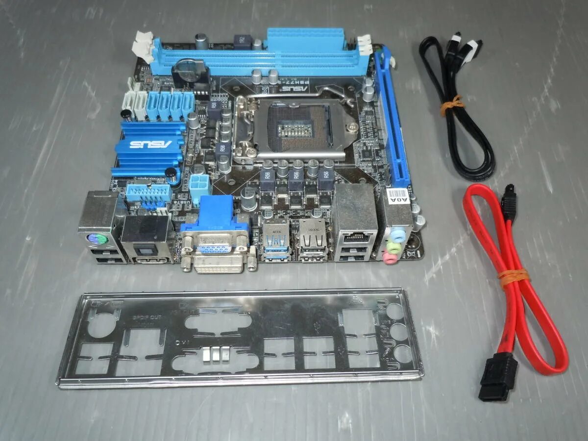 Платы б у куплю. ASUS p8h77-i Mini-ITX. ASUS ITX 1155. ASUS Mini ITX 1155. 1155 Материнская плата ASUS Mini ATX.