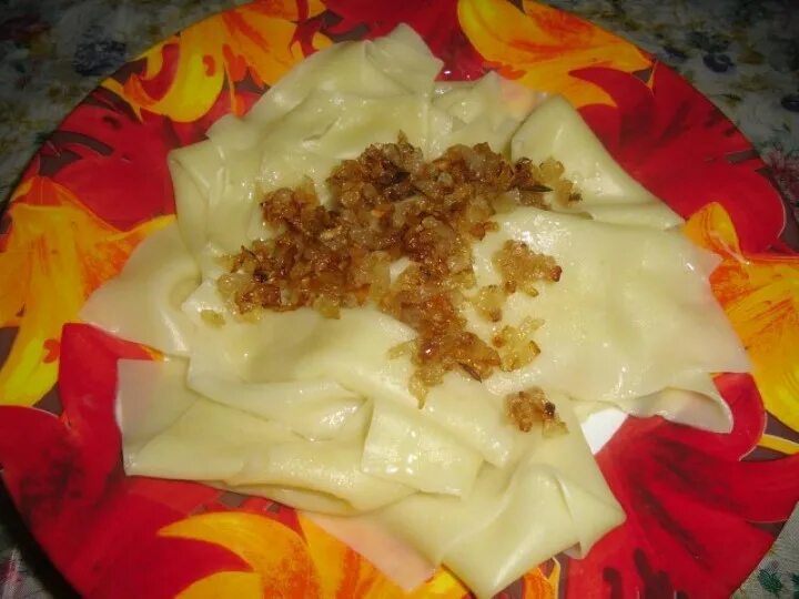 татар пираки армянское блюдо. татар пираки армянское блюдо. татар бораки армянские. татар бораки с мацони. татар бораки с мацони.