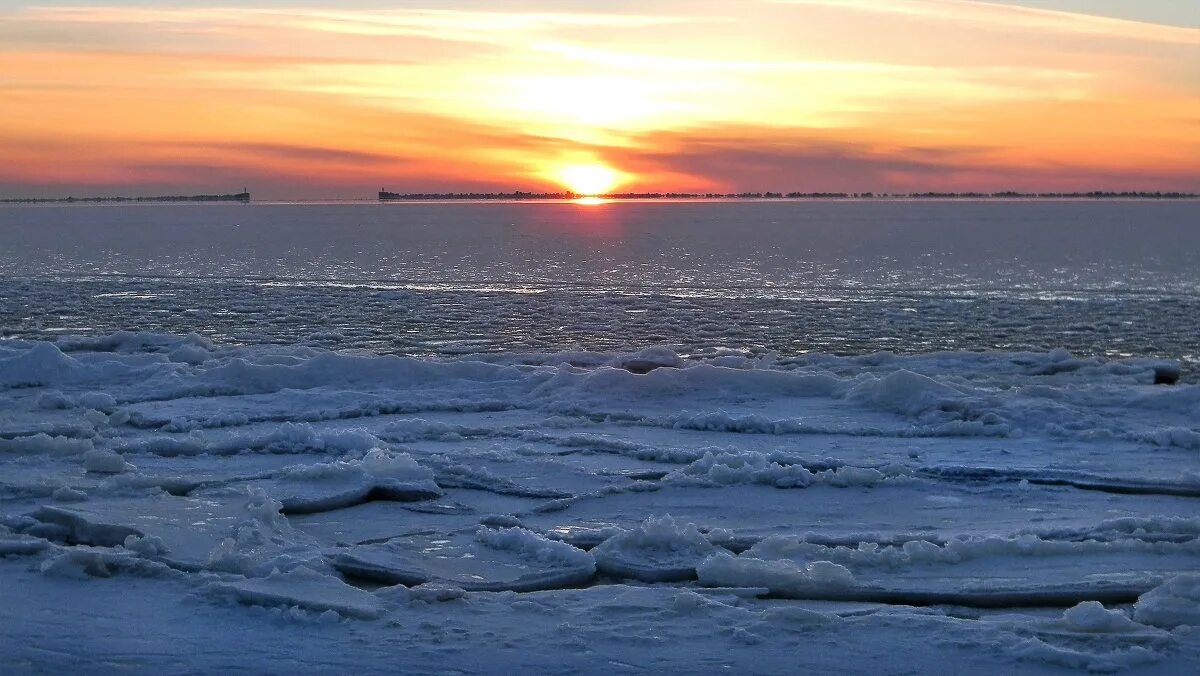 Download wallpaper winter, sea, beach, Sunset, the Baltic sea, section landscape