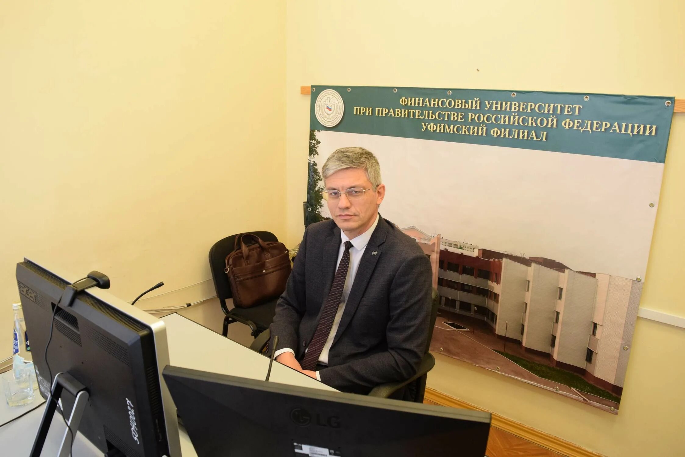 начальник сбербанка. малых дмитрий олегович сбербанк. управляющий башкирским отделением 8598 пао сбербанк. пао сбербанк руководитель. гуревич ян аркадьевич.