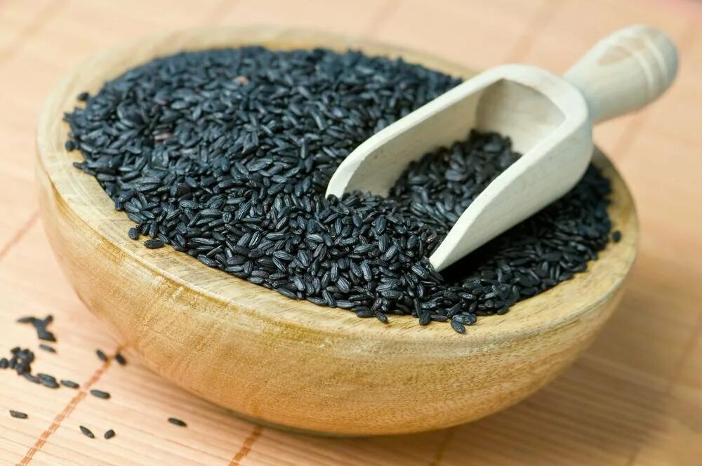 Сколько варить черные. Черный рис. Черная крупа. Черный рис крупа. Черный тибетский рис.