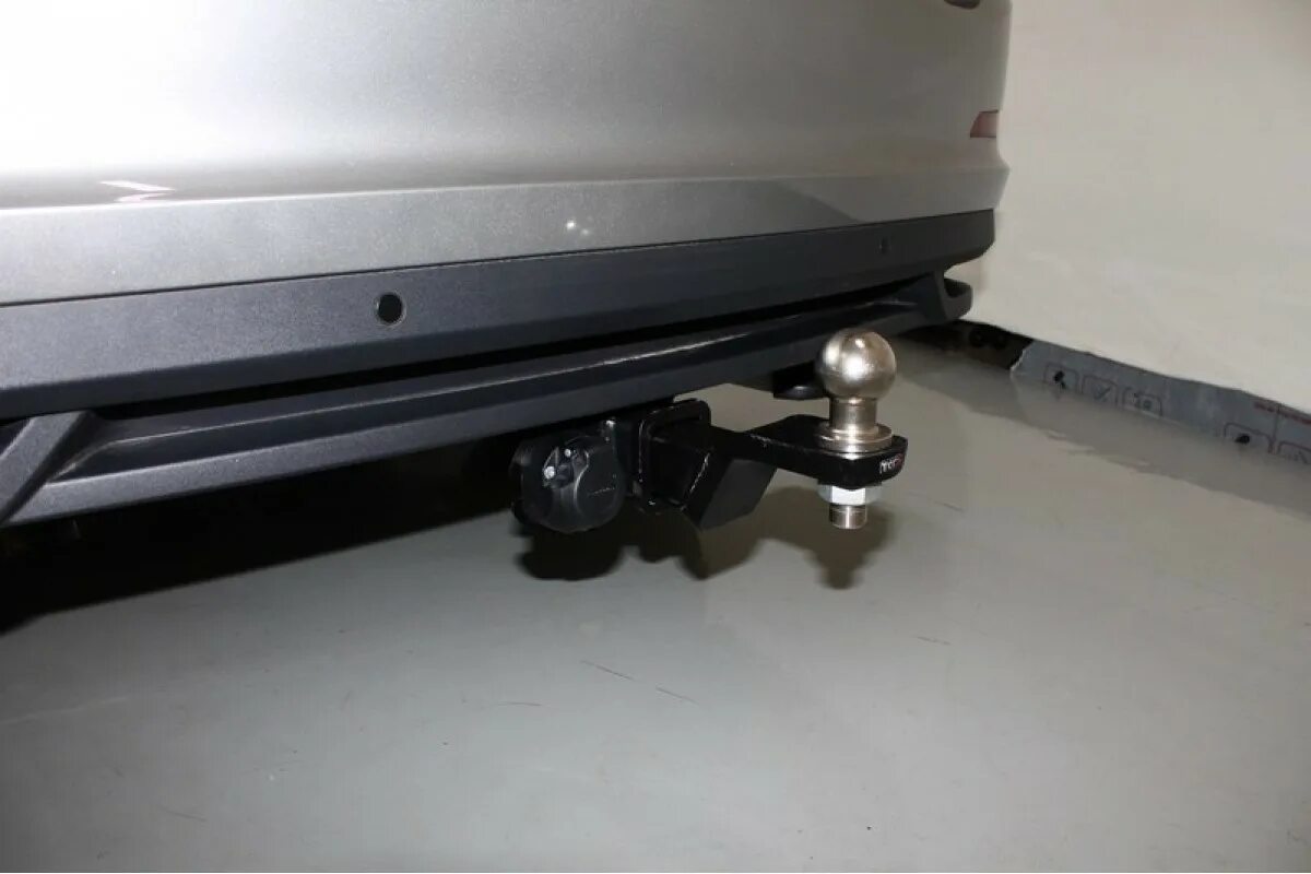 Фаркоп рапид. Фаркоп на рапид 2021. Фаркоп лидер плюс на поло седан. Фаркоп galia шкода рапид 2020. Škoda rapid 2020 фаркоп.