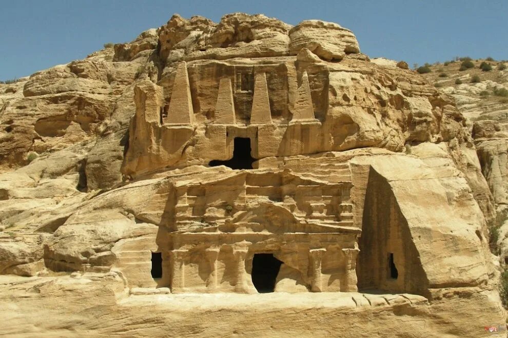 Пустынный храм. Desert temple. Пустыня фэнтези. Пустынный храм. Desert temple.