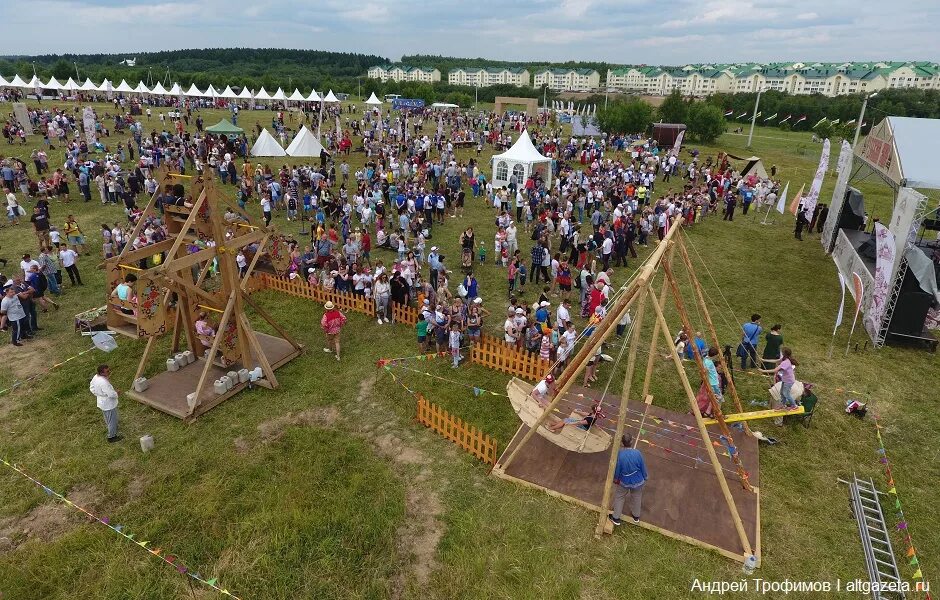Мероприятия в сергиевом посаде сегодня. Свадебные гуляния в сергиевом посаде. стратегия сергиева посада с пахомывым.