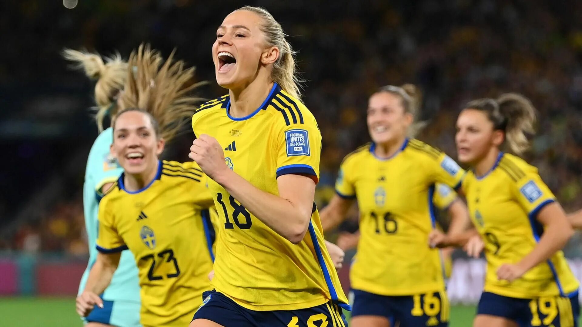 Футбол швеция 2023. Fridolina Rolfö. Сборная Швеции женщины. Шведы и шведки. Женская сборная Швеции по гандболу.
