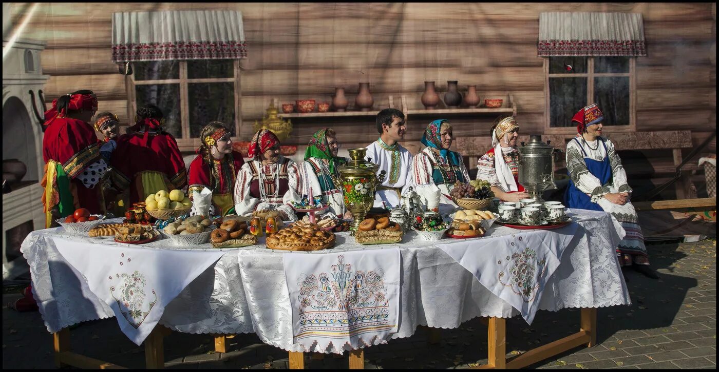 Воскресные гости. Застолье на Руси. Славянское застолье. Праздничный стол на Руси. Встречаем гостей.