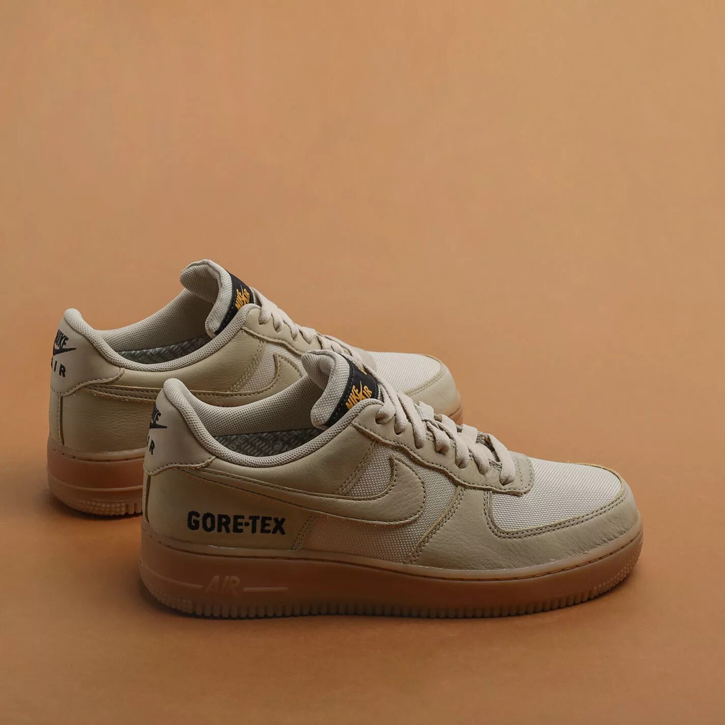 Nike кроссовки Air Force 1. Nike Air Force 1 бежевые мужские. Nike Air Force 1 GTX. Кроссовки Nike Air Force 1 бежевые.