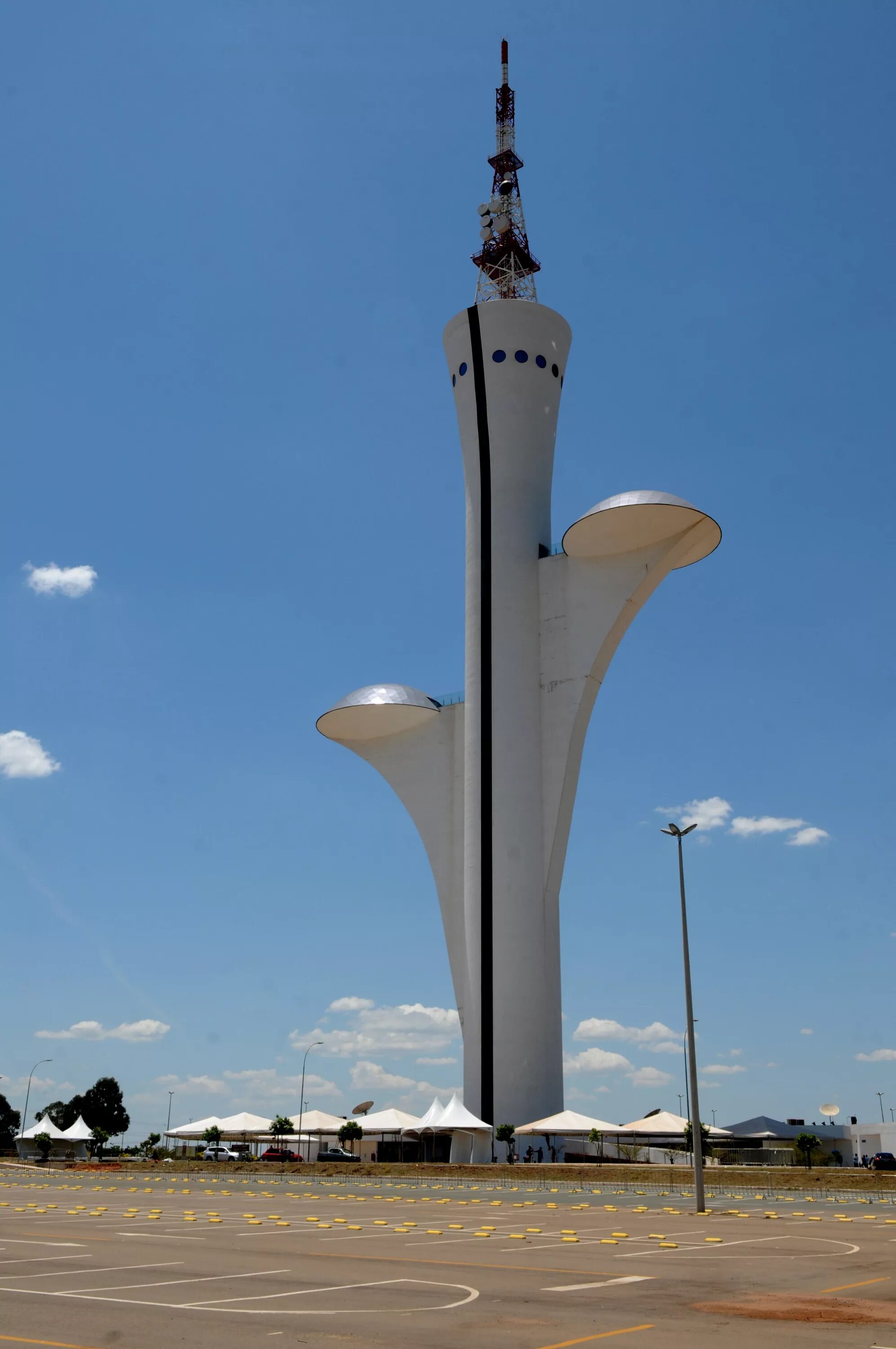 погода в бразилиа. погода в бразилиа. погода в бразилиа. кафедральный собор, бразилиа, бразилия. бразилиа сейчас.