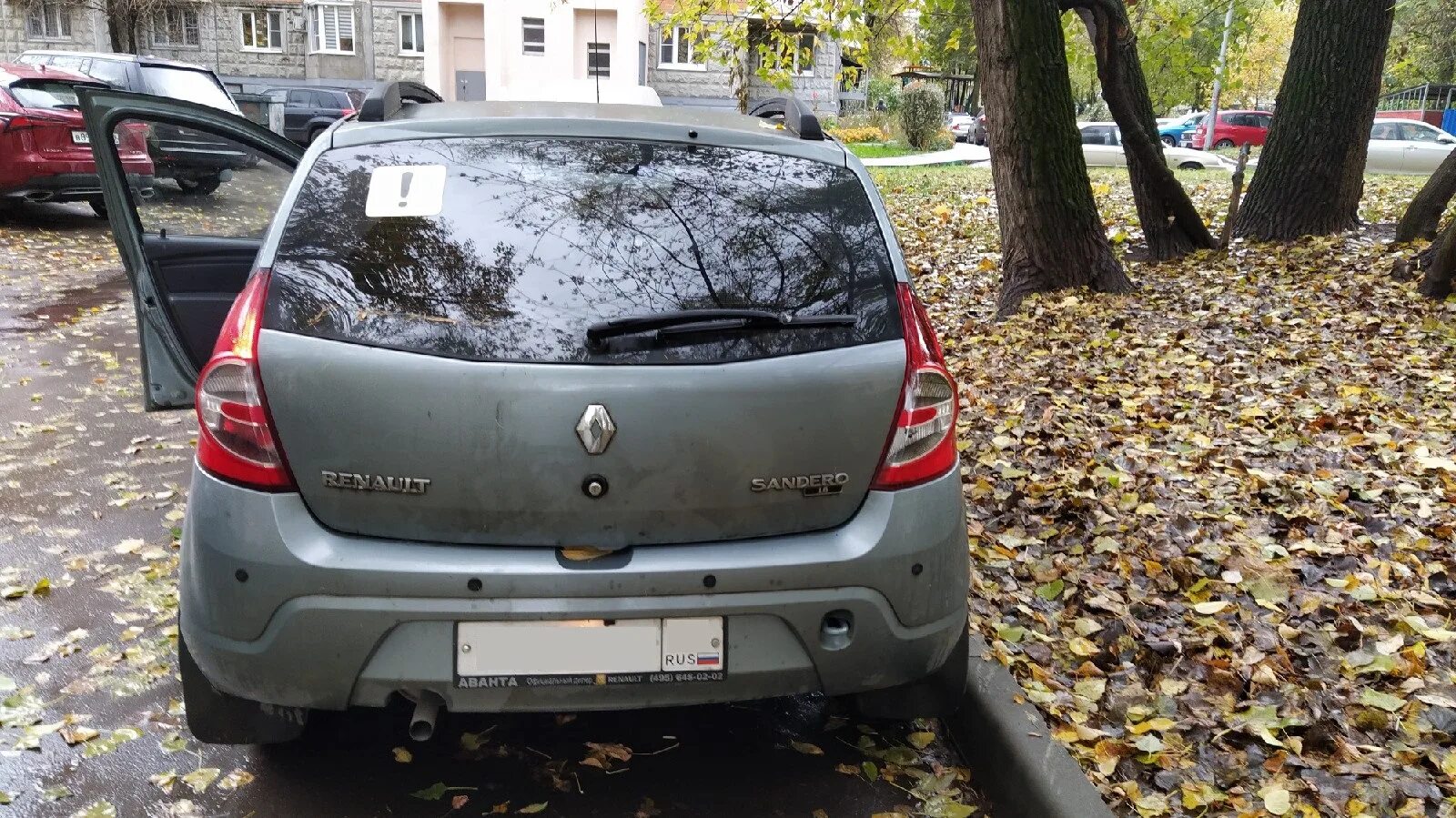 Парктроник рено логан. Парктроник Рено Сандеро 1. Задние парктроники Renault Sandero. Задние парктроники Renault Sandero голосовой. Парктроник Рено Клио.