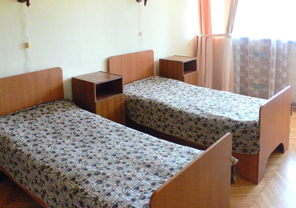 Анапа голубая волна детский санаторий. Санаторий сатера алушта. Санаторий голубая волна алушта 3 корпус. Голубая волна алушта территория. Голубая волна алушта 2 корпус.