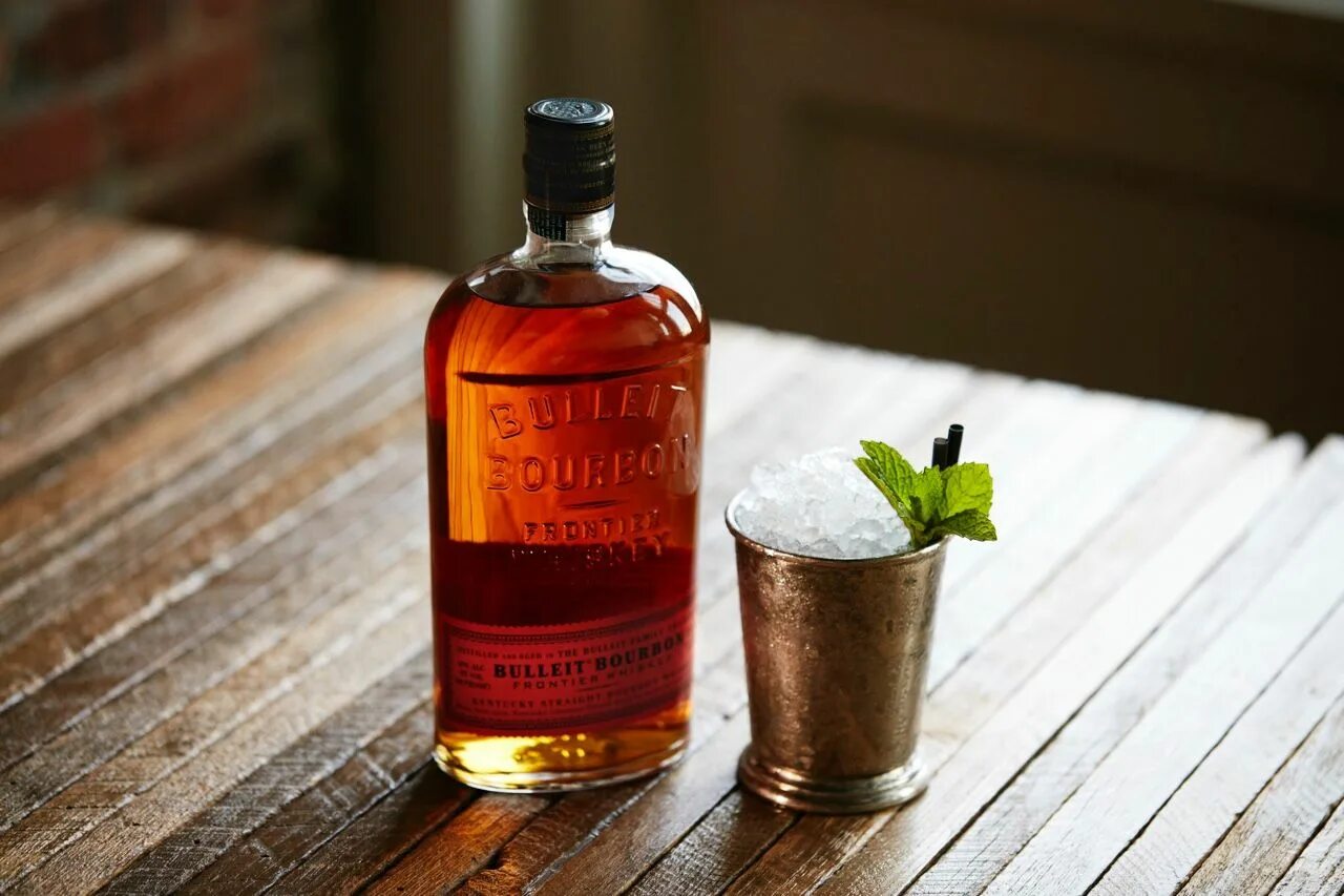 Бурбон 5. Буллет бурбон. виски американский бурбон. j.buckley бурбон. mint julep burbon.