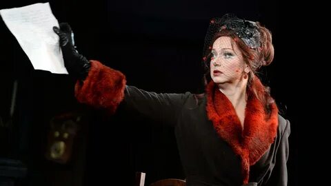 Театральная актриса долгое время не могла найти