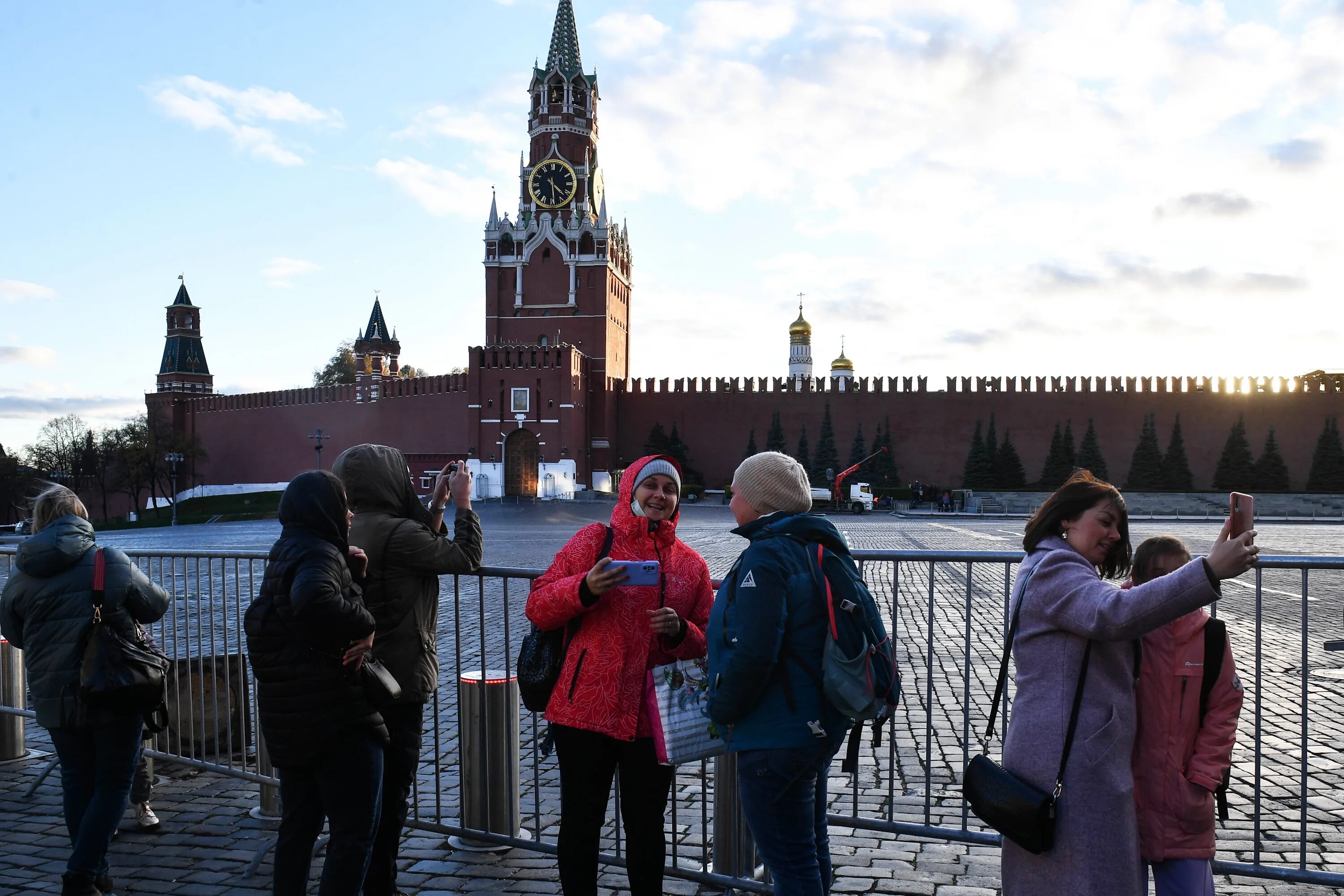 Синоптик Москва. Москва 26 октября фото. Дождь в Москве 26 июля 2023.