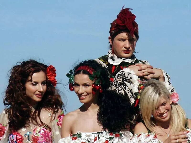 Мюзикл сорочинская ярмарка в хорошем. Сорочинская ярмарка мюзикл ротару. Мюзикл сорочинская ярмарка в хорошем. Мюзикл сорочинская ярмарка в хорошем. Сорочинская ярмарка мюзикл 2004.