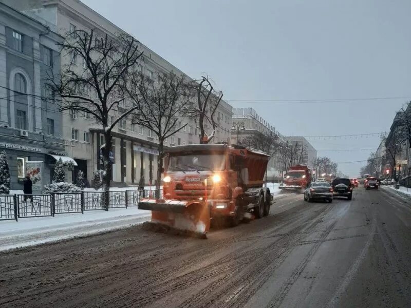 Курск дорога центр. Уборка снега Курск. Ситуация на дороге Курск. Город Курск обстановка. Курск ситуация сейчас