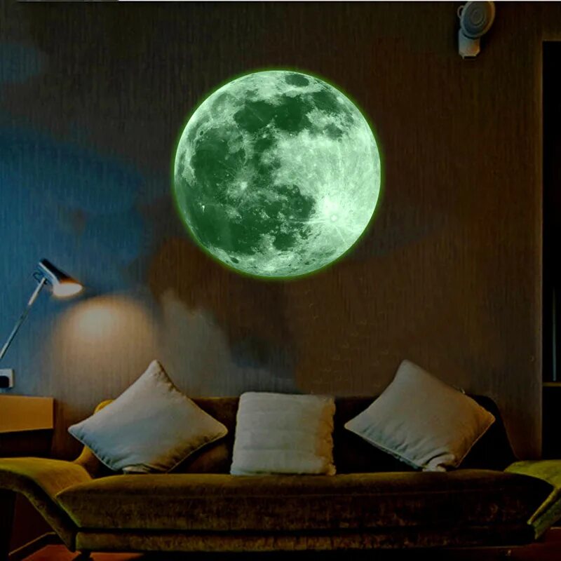 Луна освещает комнату. Луна на стене. Декор Луна на стене. Луна в интерьере. Луна в интерьере на стене.