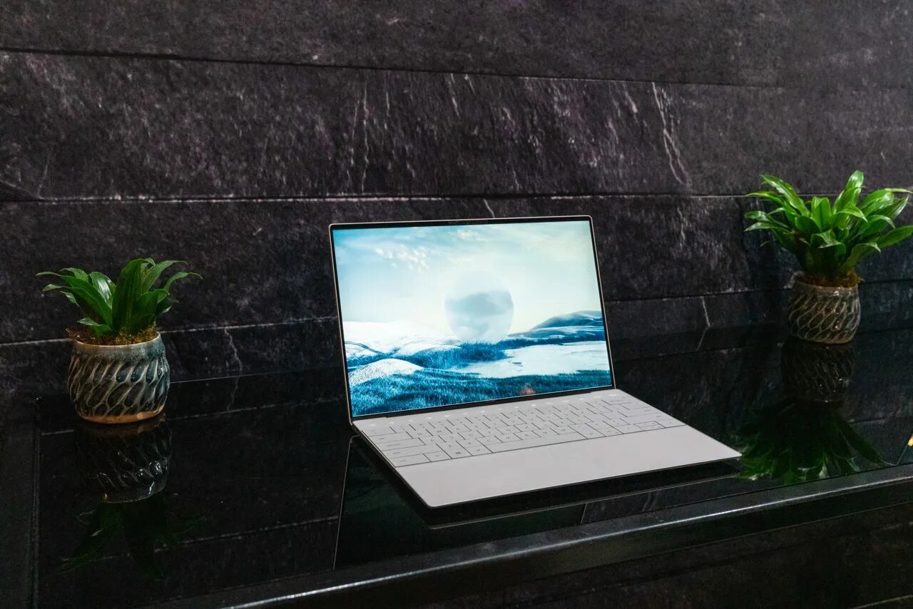 Dell xps 13 plus. Dell XPS 13 2022. Ноутбук dell XPS 13 Plus. Dell XPS 13 9320. Dell XPS 13 XPS 9320.