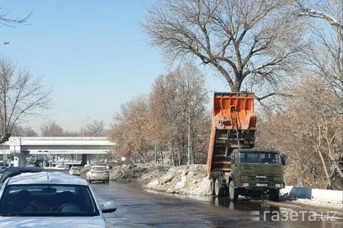 Ташкент загрязнение. Снег в Ташкенте. Снегопад в Ташкенте. Загрязненный Ташкент. Zagryazneniya tashkenta.