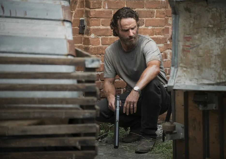 Рик граймс актер. Эндрю Линкольн Ходячие мертвецы. Рик Граймс. Rick Grimes Ходячие мертвецы.