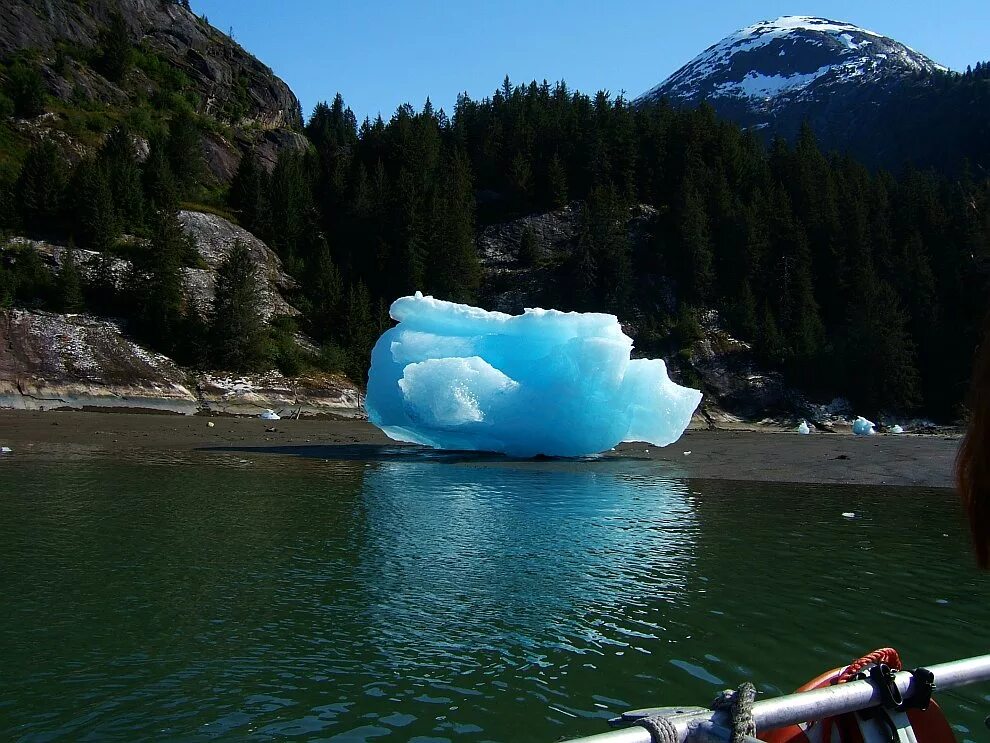 Интересные картинки. Ледники. Очень необычные фото. Айсберг. Интересные и красивые фотографии.