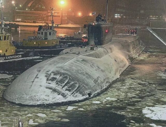 Meeting of the strategic missile submarine Yuri Dolgoruky of the Northern Fleet 