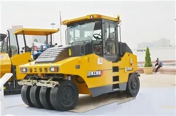 XCMG xp203. Каток 203 XCMG. Пневмоколесный каток xp163/203. XCMG xp163.