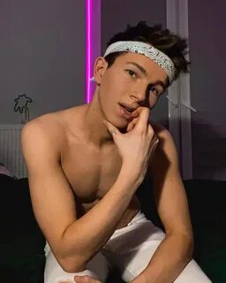 Romeo twink
