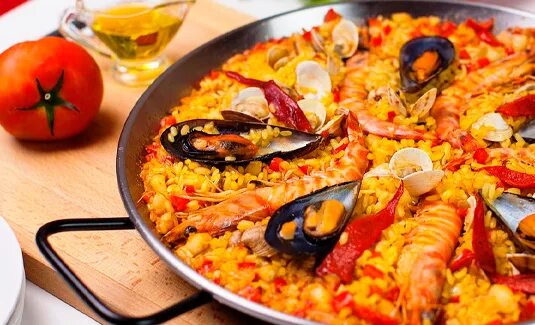 Paella med musslor och räkor Recept Recept, Räkor middag, Paella