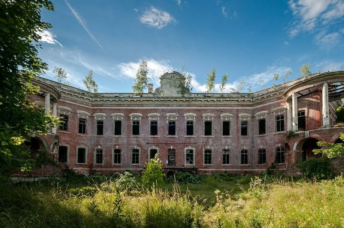 Несколько усадеб