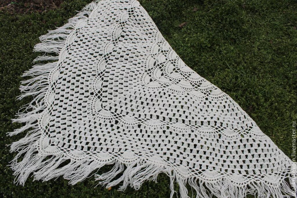 Платок связанный крючком. Crochet Shawl (шаль № 387). Исландская ажурная шаль / Icelandic Lace Shawl. Вязаные платки крючком.