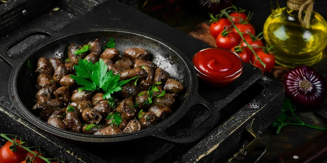 Chicken hearts and gravy Recipe by beardless Recipe Chicken heart, Recipes, Chic