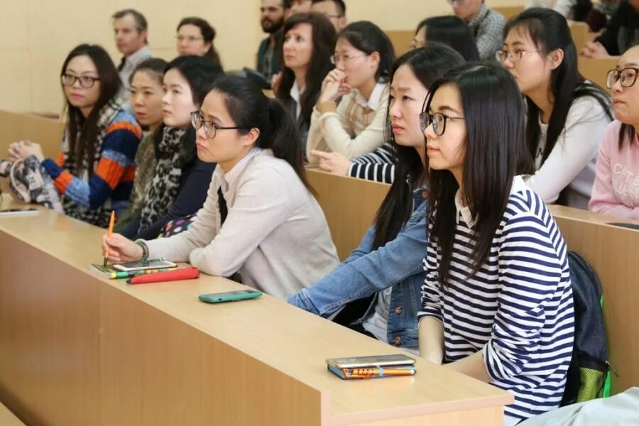 Восточный институт. Студенты по обмену в китае. Китайские студенты в российских вузах. Институт конфуция в минске бгу. Бгу китайский язык.