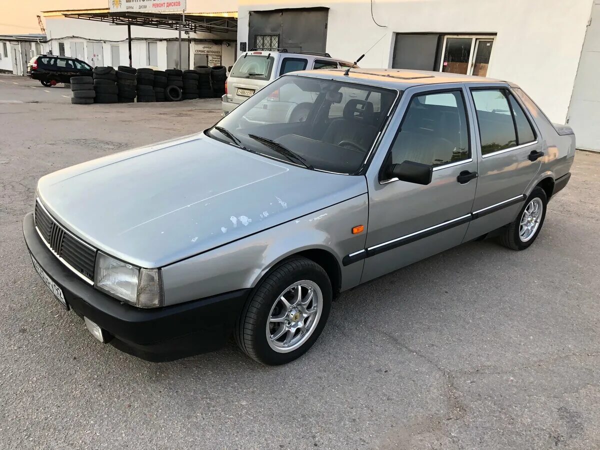 Купить б у fiat. Fiat Croma 1988. Fiat Croma 2.0 МТ, 1990. Fiat Croma 1988 салон. Фиат Крома 1988.