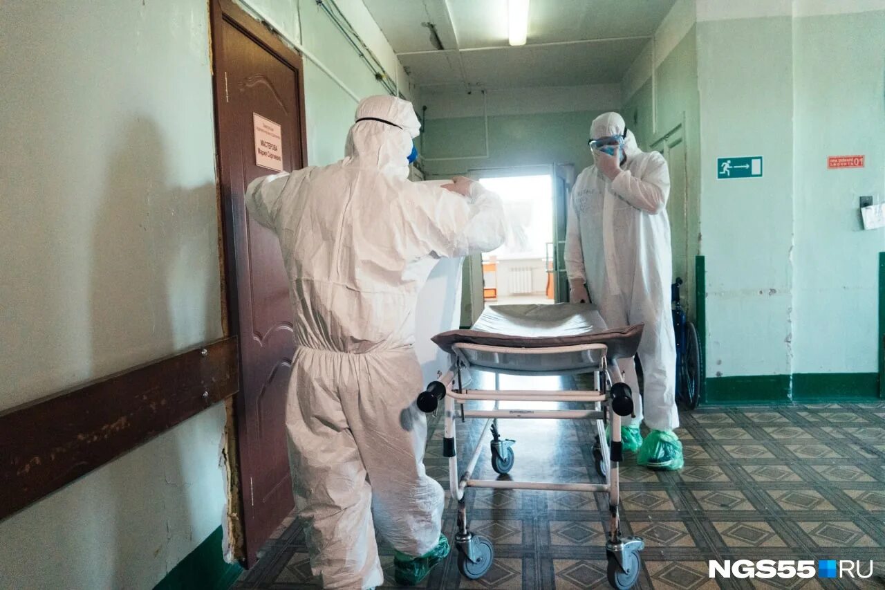 москва после коронавируса. карантин фото. пандемия коронавируса 2020. евгений тимаков вирусолог. собянин посетил госпиталь.