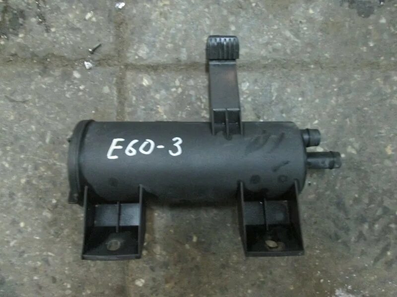 0л радиатор на гидравлика. Абсорбер бмв е32 m70b50. Абсорбер е30. Абсорбер bmw e70. Абсорбер бмв х5 е53.