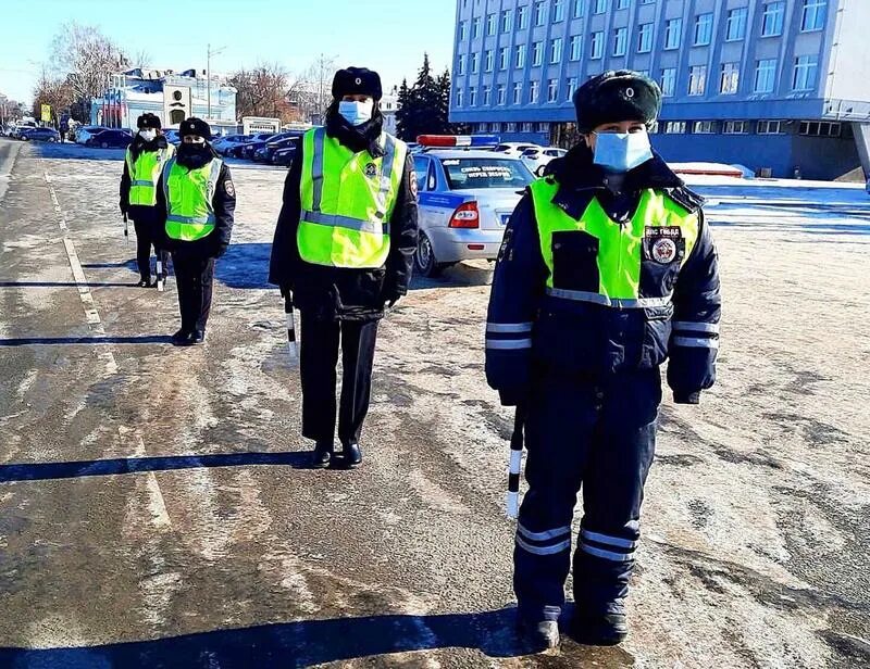 Дпс сызрань. Полицейский на улице. патрульная милиция вакансии 2025 конкурс. маленькая сызрань новости ктв. региональные новости сызрань 23.10.22.