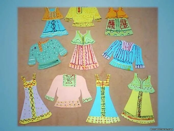 Рисование в подготовительной группе народная одежда. Рисование в старшей группе на тему одежда. аппликации на одежду. рисование одежда в подготовительной группе. рисование платья в подготовительной группе.