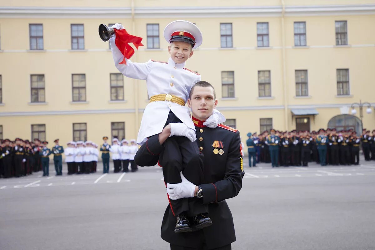 Суворовское военное училище СПБ. Суворовцы. Суворовцы солдаты. Первое сентября Суворовское военное училище. Солдаты сву