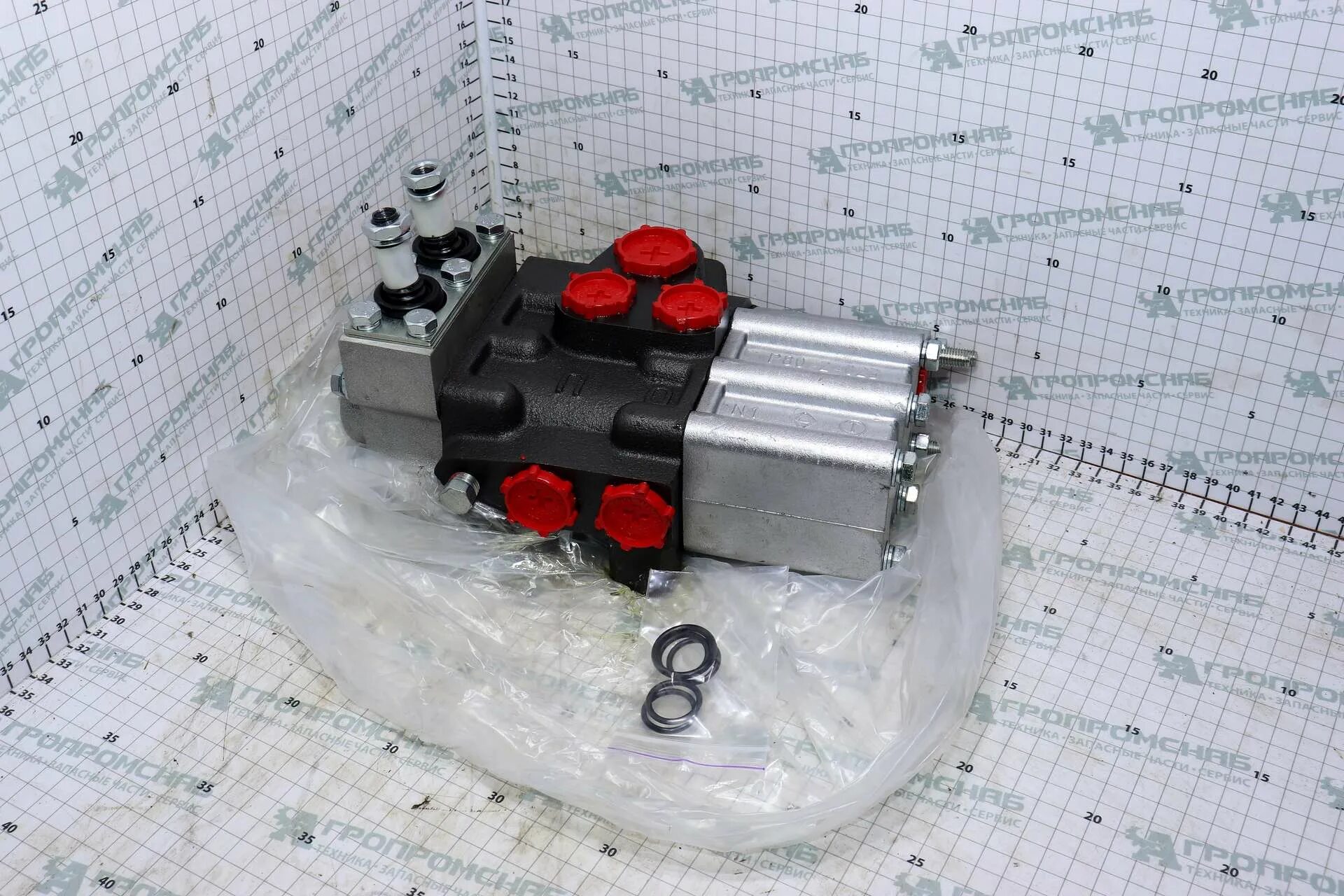 Кран гидравлический 3-х ходовой s 24 (м20х1,5). Домкрат skybear 410310. Гидравлическая система экскаватора дусан 225. Распределитель гидравлический на эо2626. Дивертор 3-х ходовой 3 way valve 3/4 5v0034a.