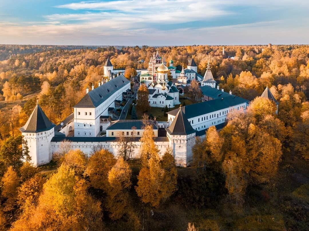 Окрестности звенигорода. Савинно Сторожеский монастырь \. Звенигородский Саввино-Сторожевский монастырь. Саввино-Сторожевский мужской монастырь в Звенигороде.